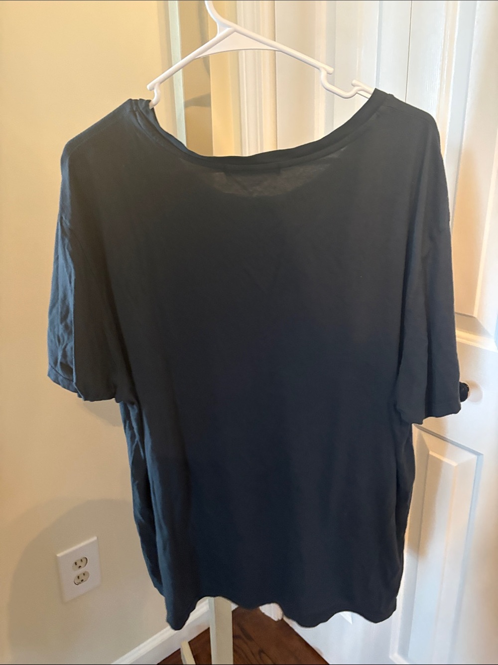 Anthropologie letulv The Beach Boys Graphic Tee size xl - Picture 8 of 8